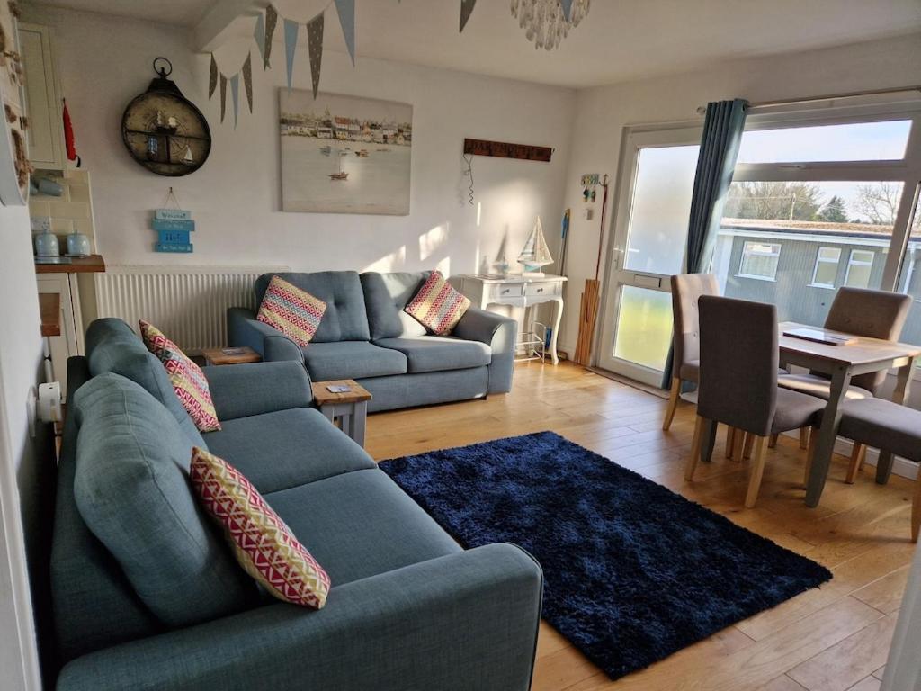 Caldon Holiday Chalet Sleeps 4 In Dartmouth Wifi Electric Inc Pet Friendly Экстерьер фото