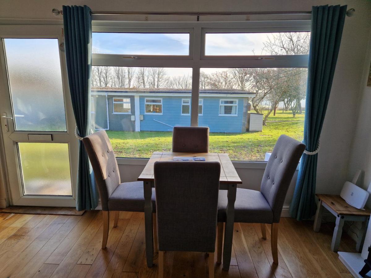 Caldon Holiday Chalet Sleeps 4 In Dartmouth Wifi Electric Inc Pet Friendly Экстерьер фото